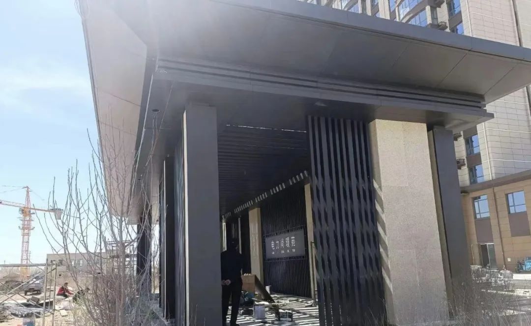 如何協助初次接觸鋁單板項目的甲方完工？